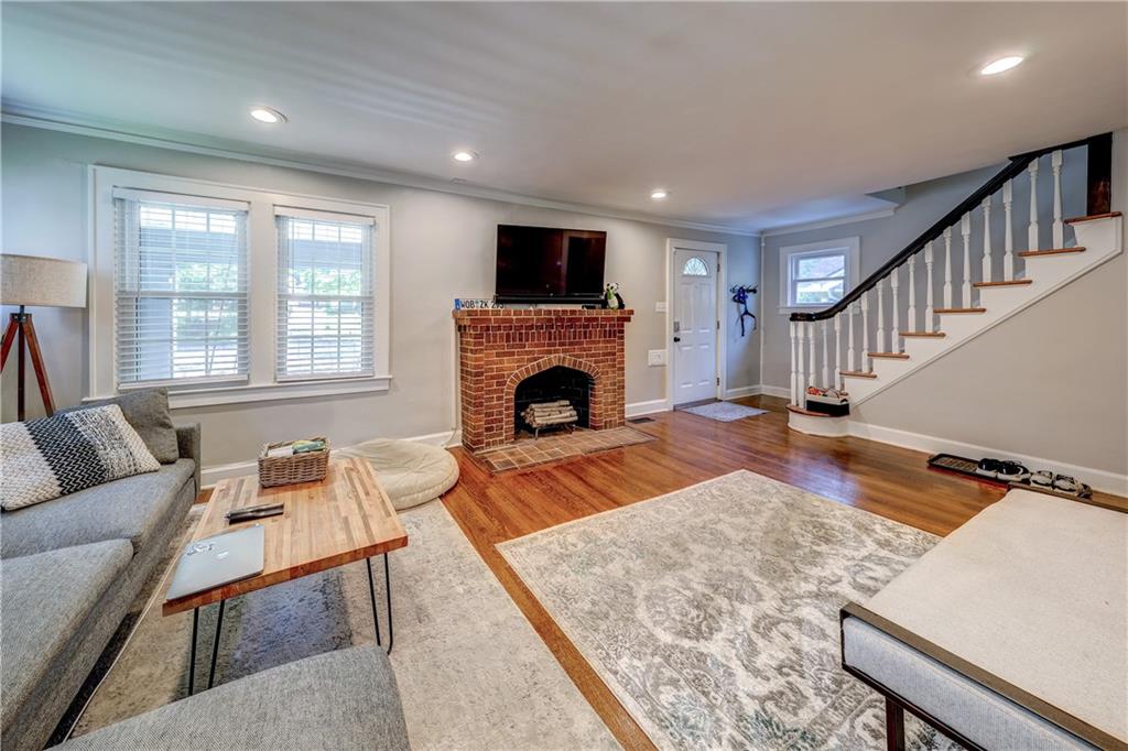 6108 Rockhill Road Kansas City, MO 64110 - Photo 6 of 27