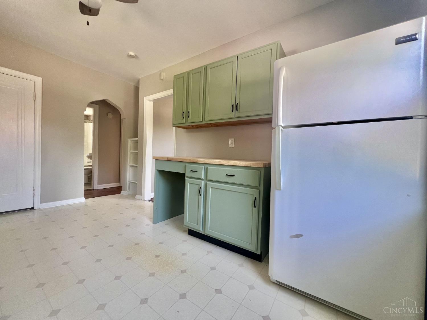 1286 Quebec Road Cincinnati, OH 45205 - Photo 15 of 22