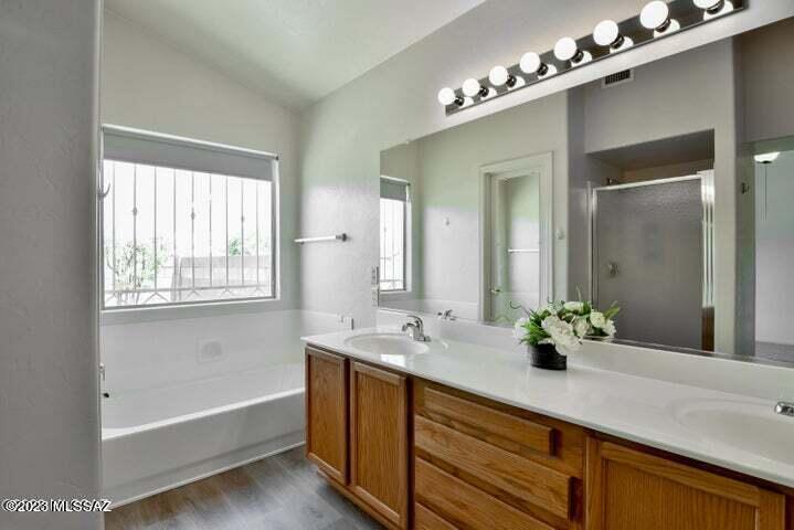 9605 East Grand Teton Road Tucson, AZ 85748 - Photo 12 of 26