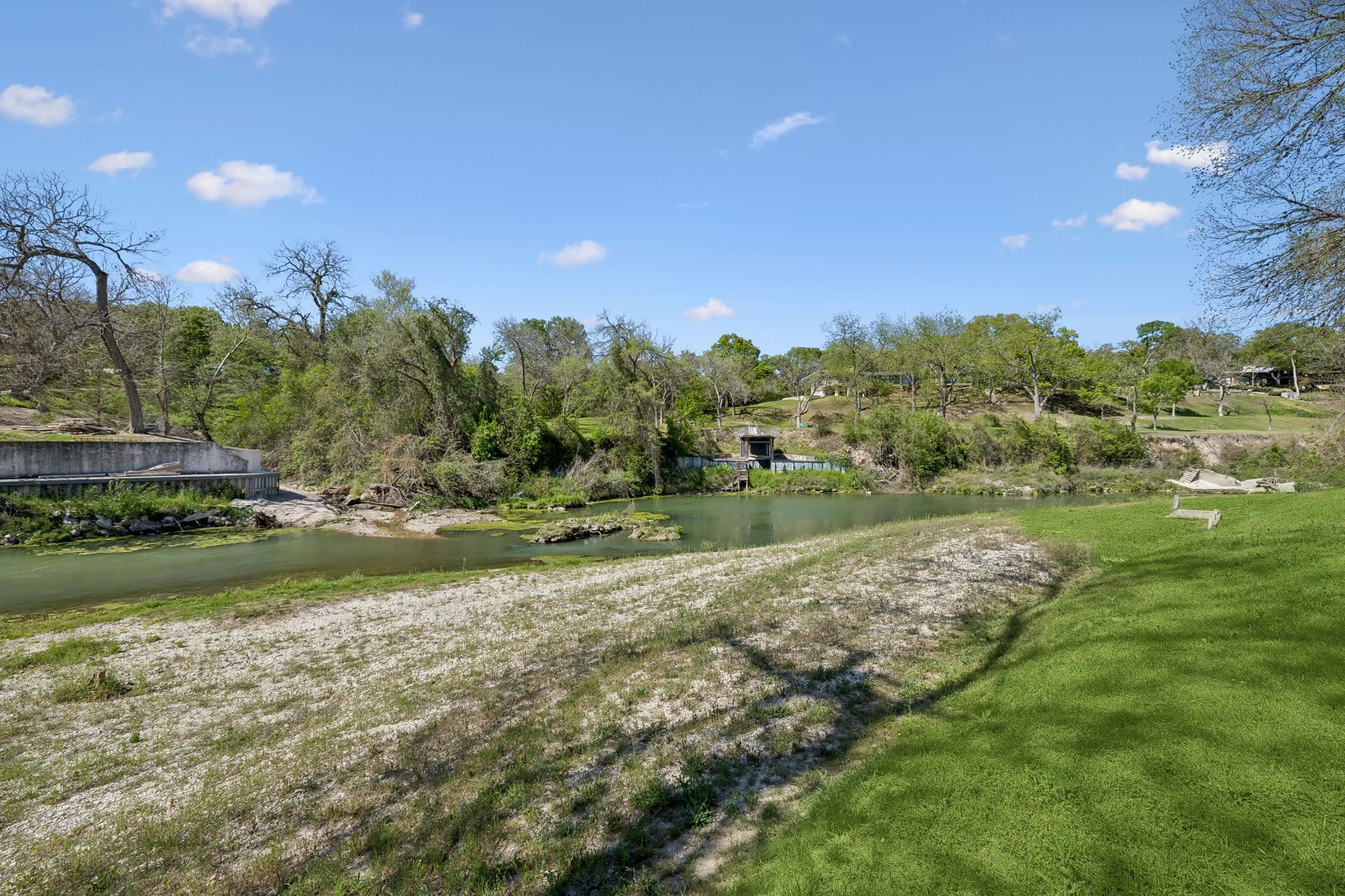 146 Antelope Lane Seguin, TX 78155 - Photo 27 of 28 a view of a garden with an trees