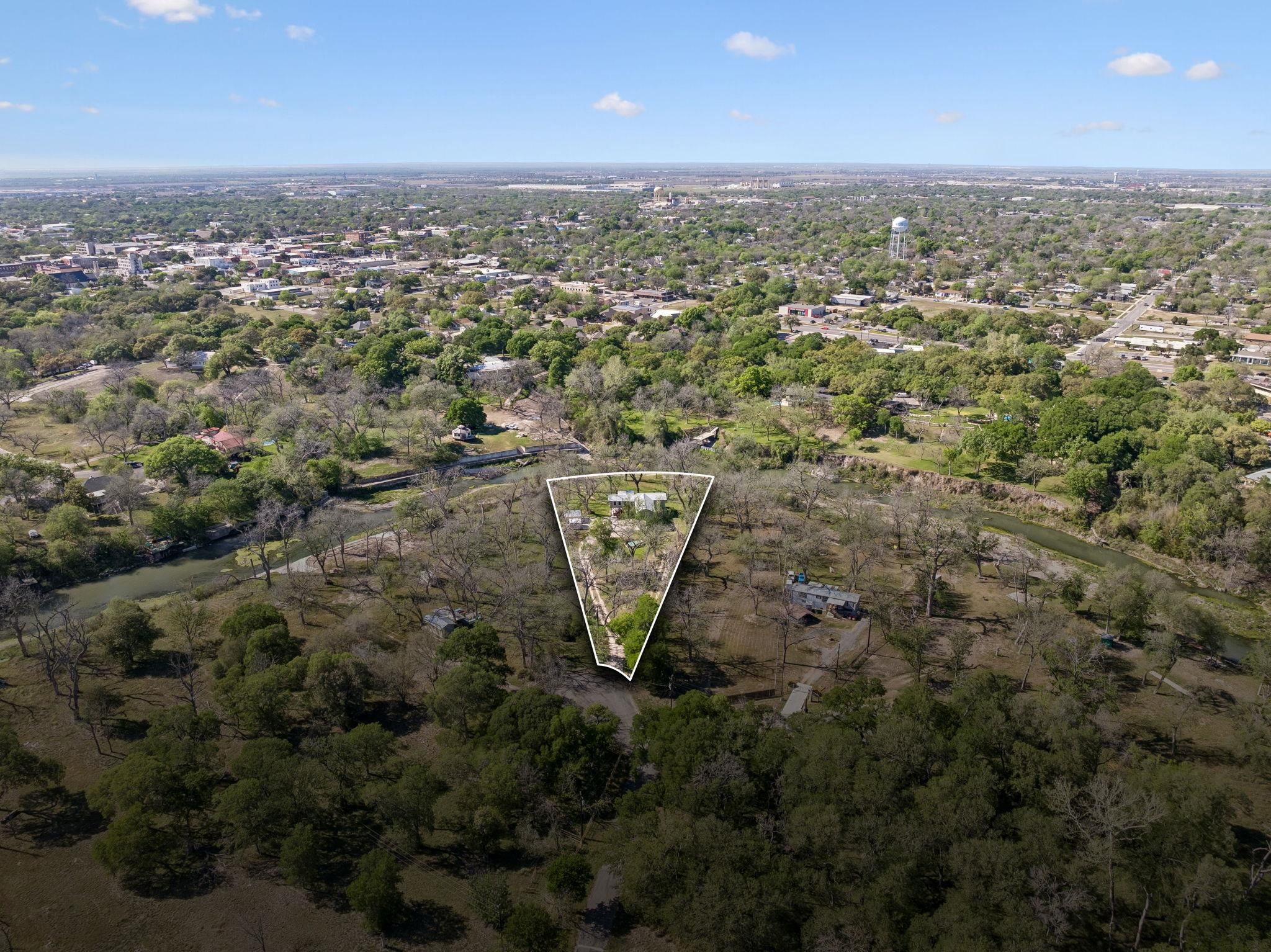 146 Antelope Lane Seguin, TX 78155 - Photo 10 of 28 an aerial view of a houses with a yard