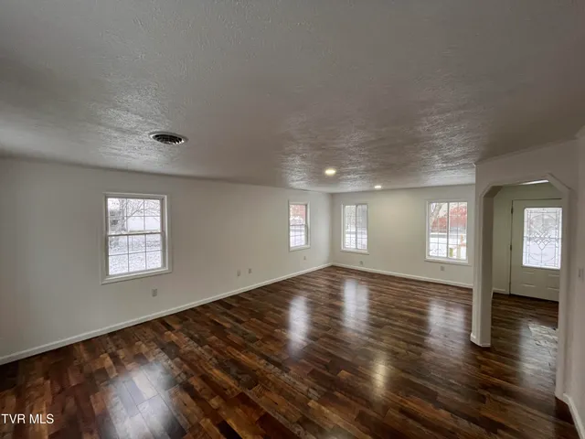 $175,000 | 12151 Retford Road, Coeburn, VA 24230