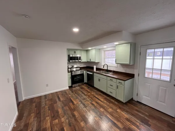 $159,500 | 12151 Retford Road, Coeburn, VA 24230