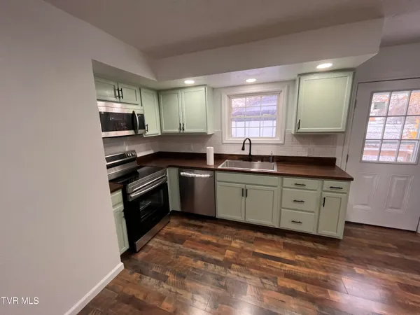 $159,500 | 12151 Retford Road, Coeburn, VA 24230