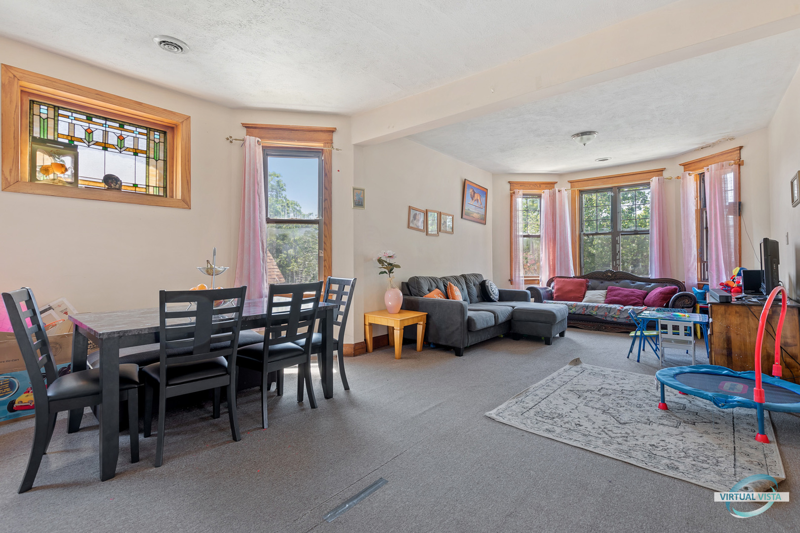 1521 North Springfield Avenue Chicago, IL 60651 - Photo 24 of 40 a living room with furniture and a large window