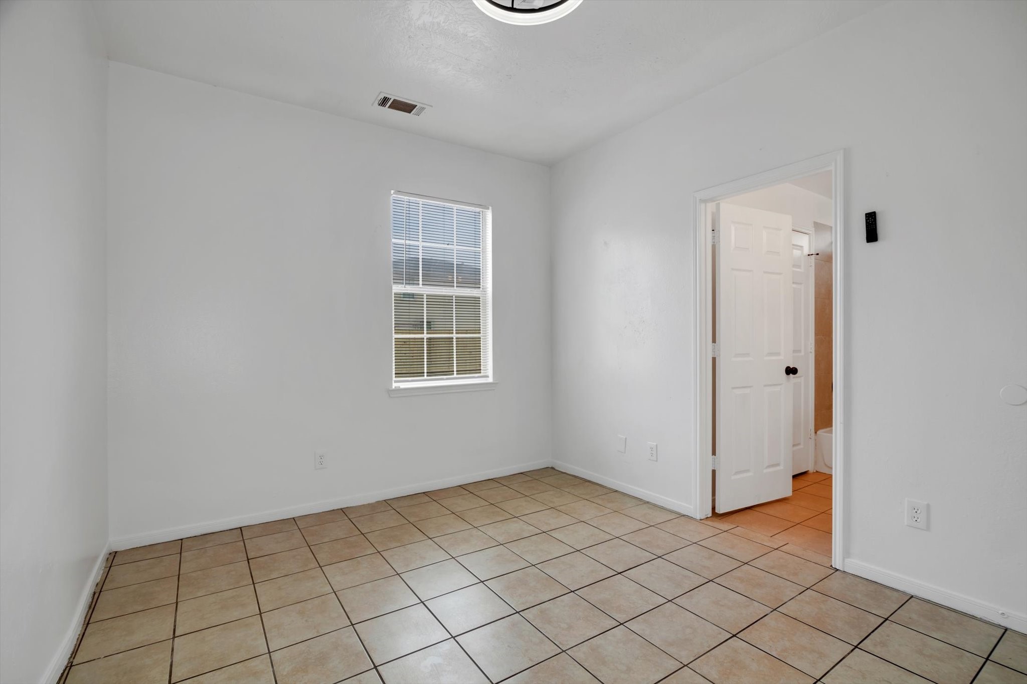 6933 Liverpool Street, Unit A Houston, TX 77021 - Photo 42 of 49 a view of an empty room