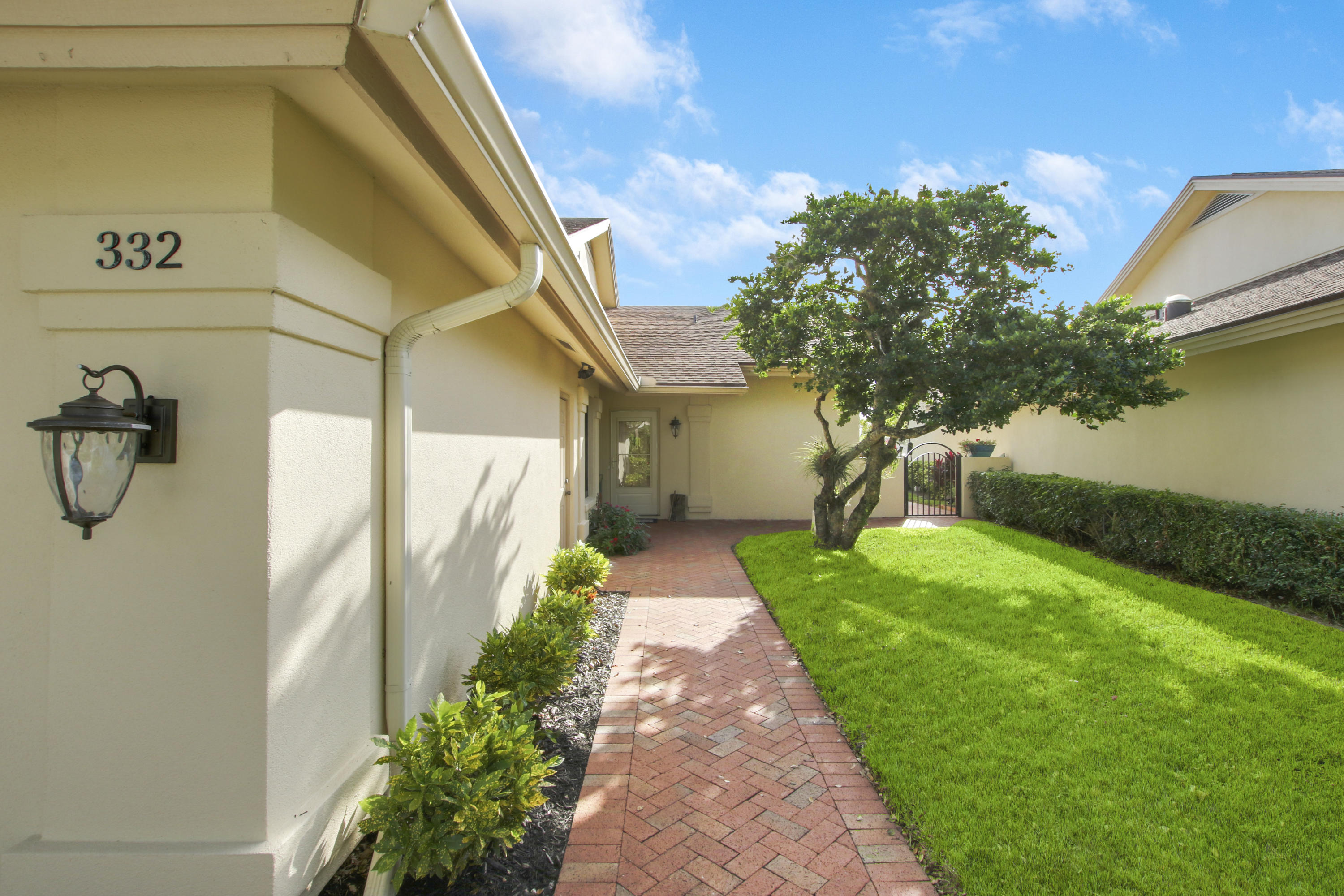 332 River Edge Road Jupiter, FL 33477 - Photo 102 of 103 House-114