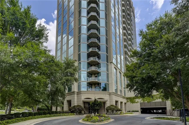 $3,800 | 2795 Peachtree Street Northeast, Unit 602, Atlanta, GA 30305