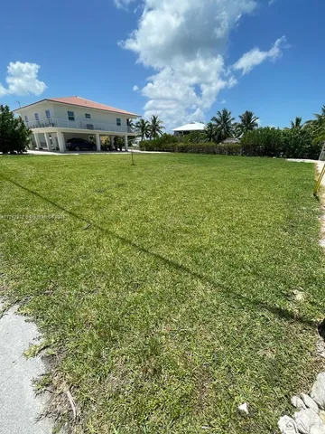 a picture of a room with a white wall