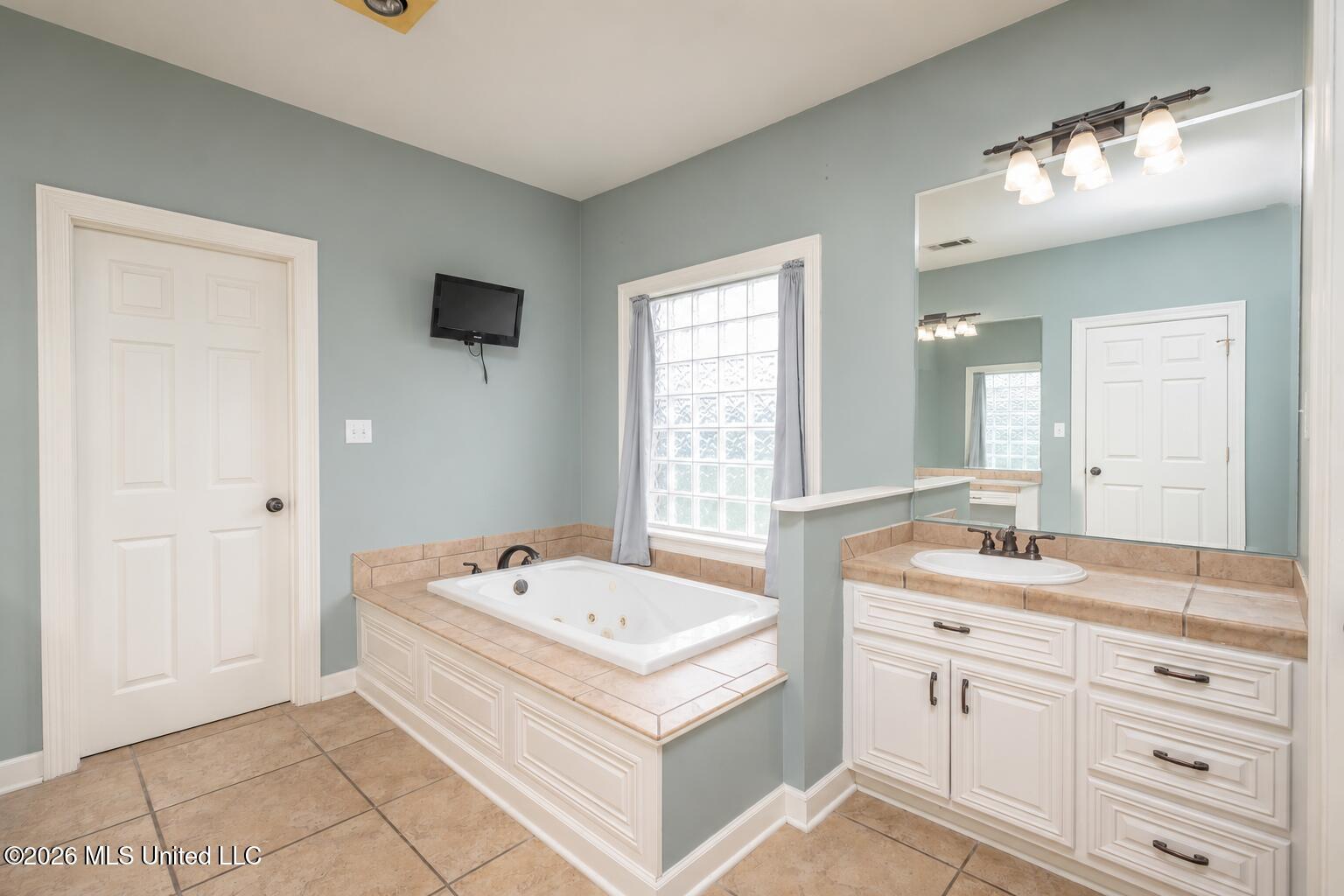 1529 Lower Milligan Springs Road Kilmichael, MS 39747 - Photo 20 of 46 primary bath
