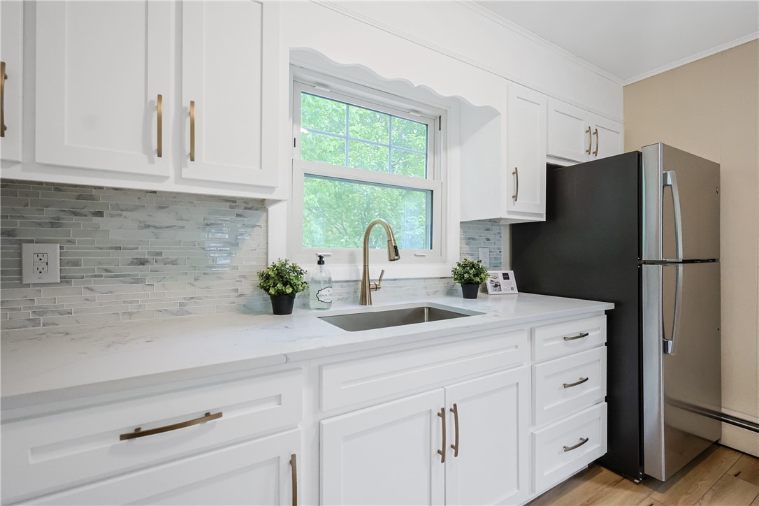 7 Maggio Street Westerly, RI 02891 - Photo 3 of 14