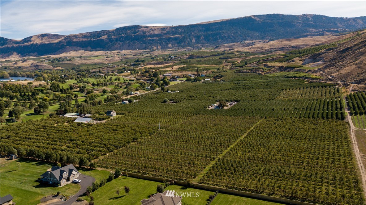 2370 West Malaga Road Malaga, WA 98828 - Photo 1 of 24 Gallery Image 1