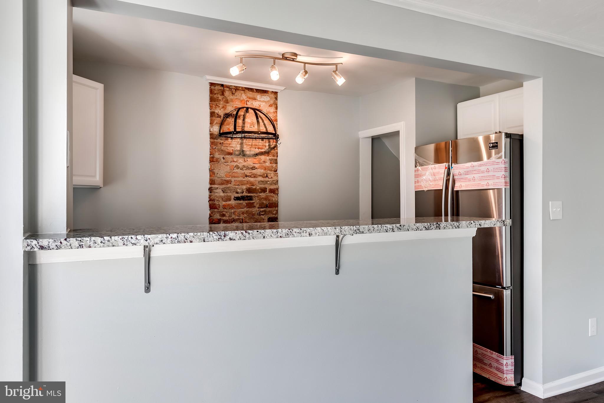 228 West Edgevale Road Baltimore, MD 21225 - Photo 11 of 39 Breakfast Bar.