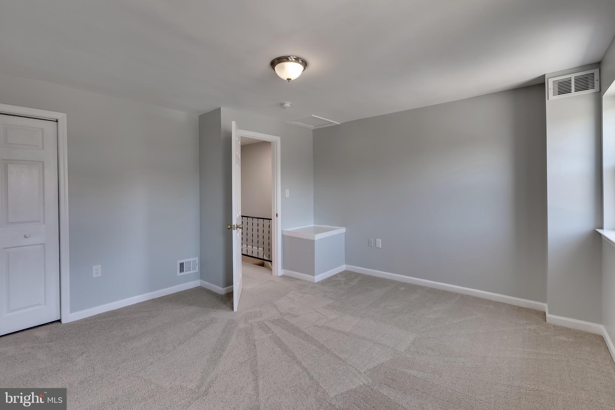228 West Edgevale Road Baltimore, MD 21225 - Photo 19 of 39