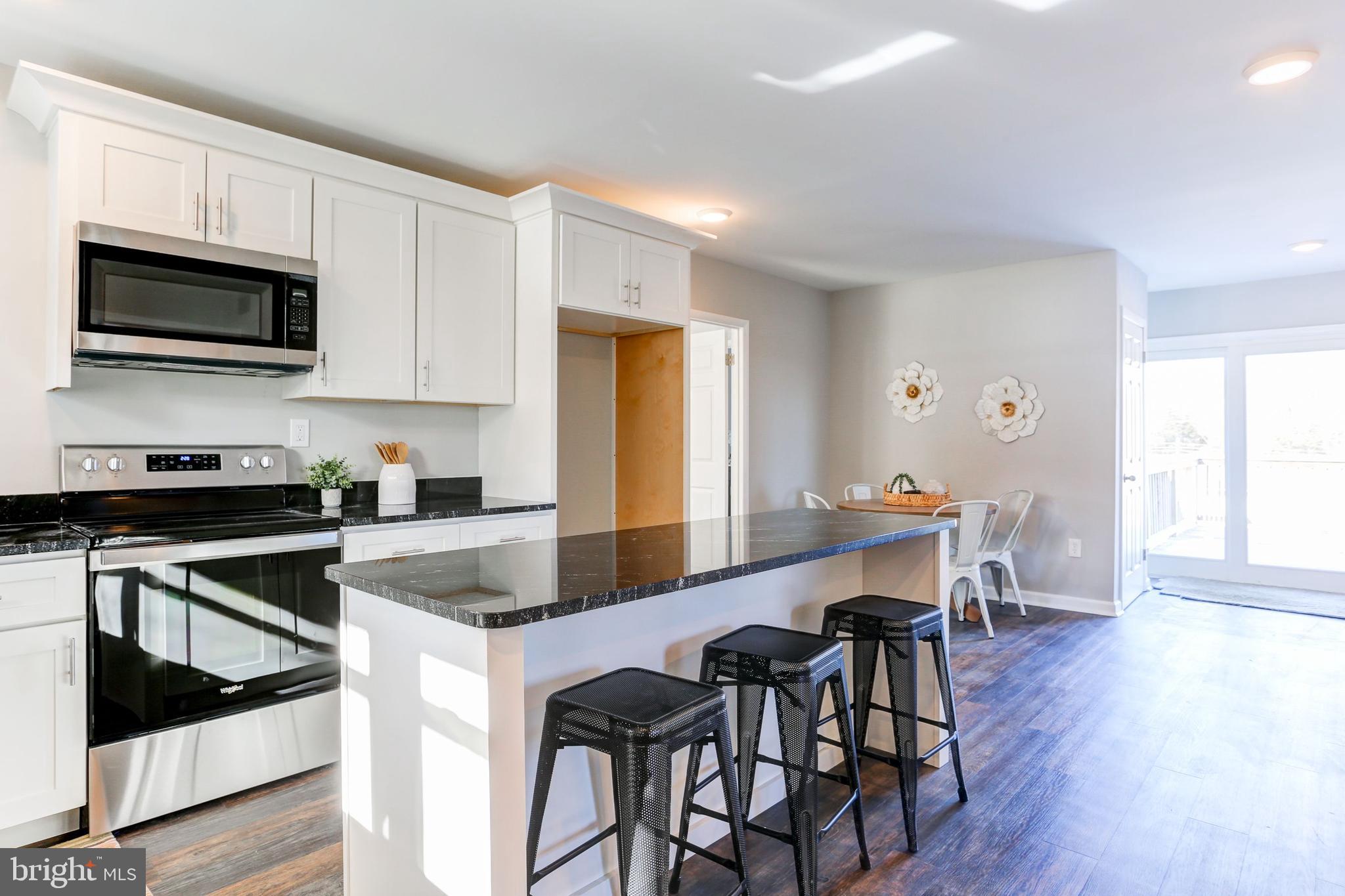 2163 Cedar Road Elizabethtown, PA 17022 - Photo 5 of 41 Gallery Image 5