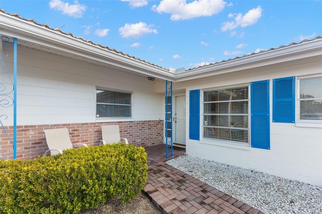 2019 High Ridge Drive Clearwater, FL 33763 - Photo 4 of 32