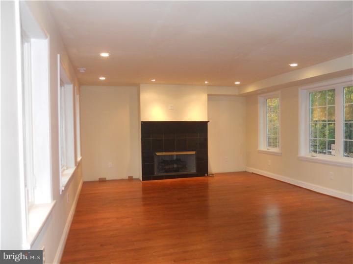 11 Devonwood Road Wayne, PA 19087 - Photo 6 of 21 Great Room