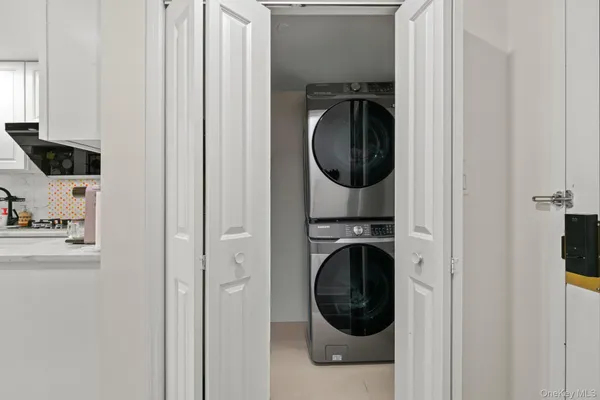 $788,000 | 37-20 Prince Street, Unit 11B | Downtown Flushing