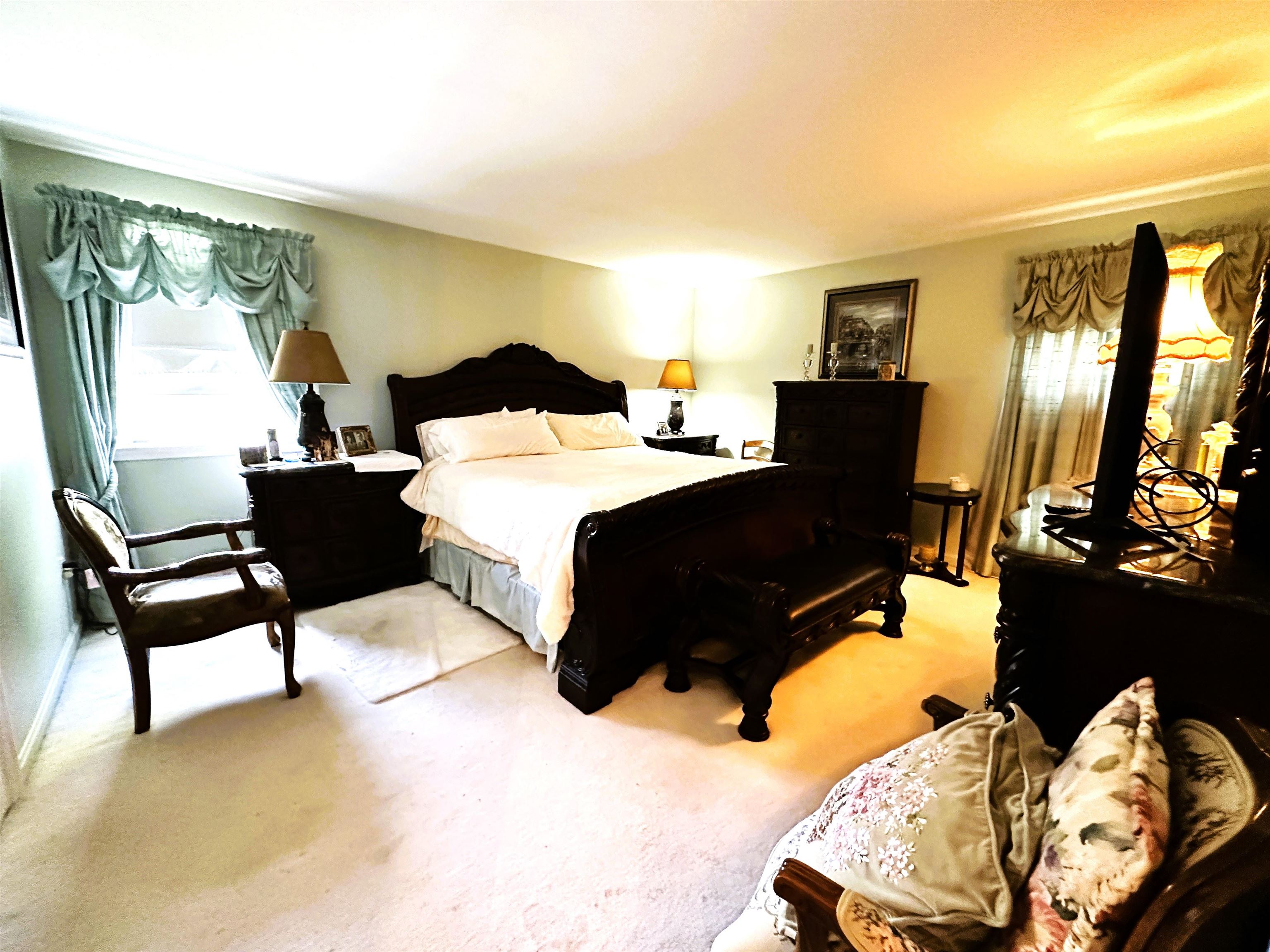 33 Sharon Road Windham, NH 03087 - Photo 17 of 29