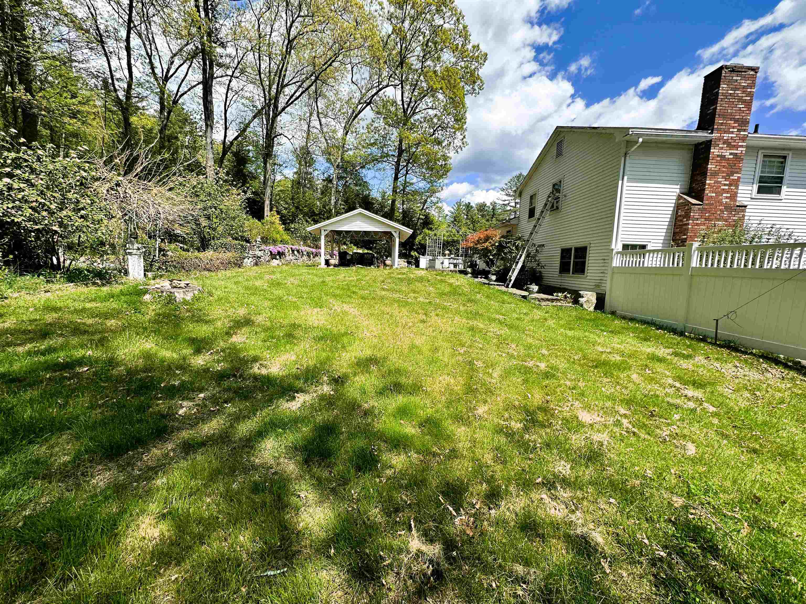 33 Sharon Road Windham, NH 03087 - Photo 26 of 29