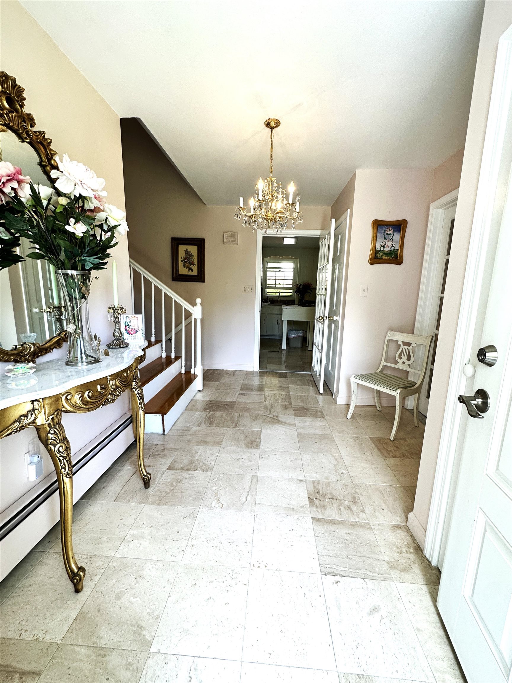 33 Sharon Road Windham, NH 03087 - Photo 3 of 29