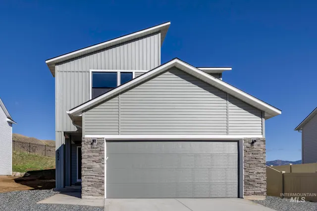 $432,990 | 232 Caribou Court, Horseshoe Bend, ID 83629