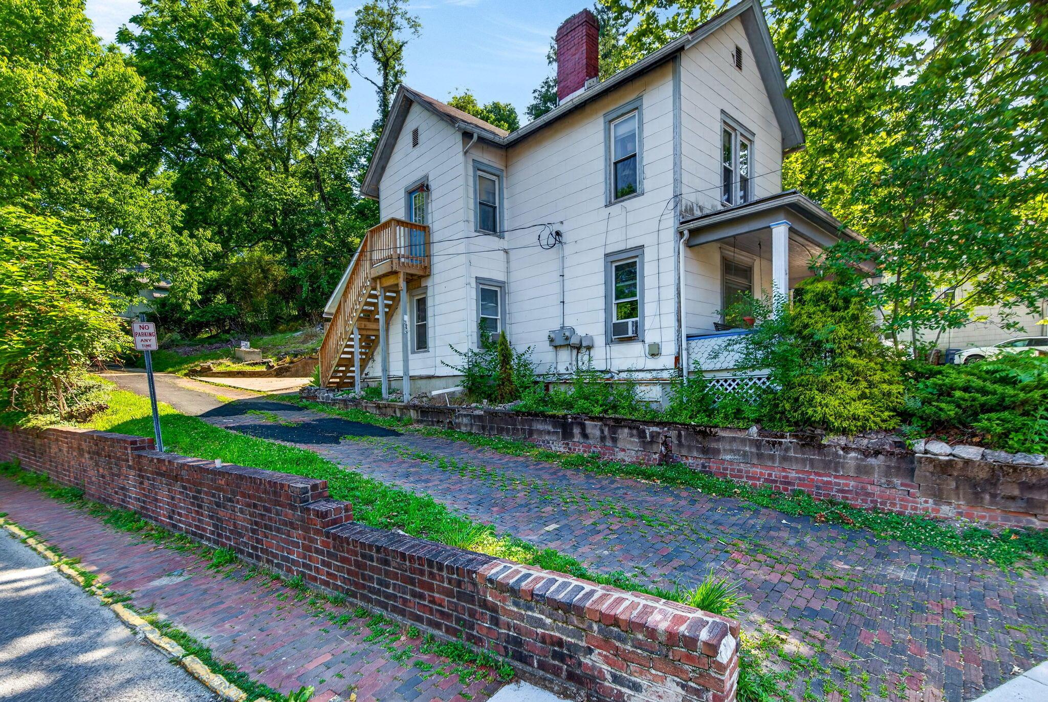 210 West State Street Athens, OH 45701 - Photo 10 of 41