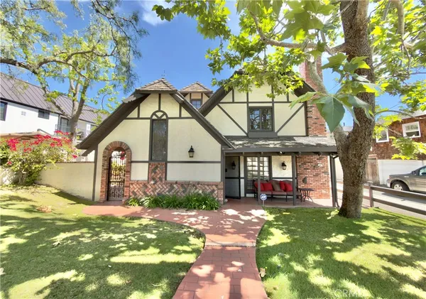 $18,000 | 327 Aster Street, Laguna Beach, CA 92651