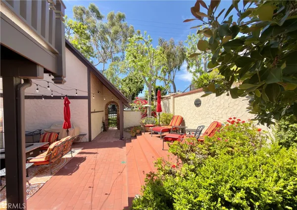 $18,000 | 327 Aster Street, Laguna Beach, CA 92651