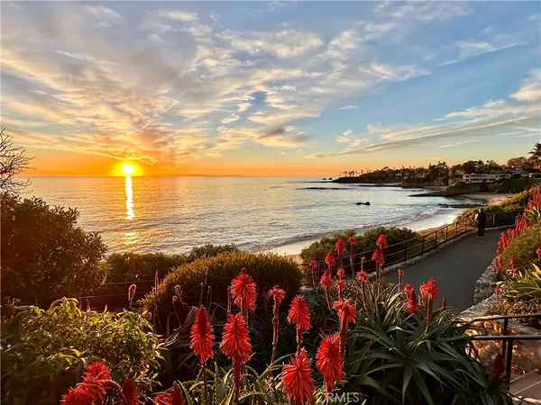 $18,000 | 327 Aster Street, Laguna Beach, CA 92651