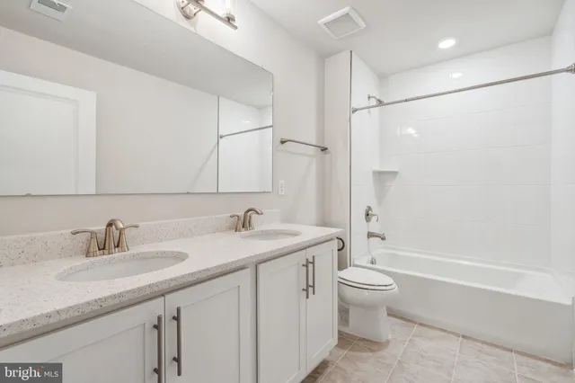 $959,990 | 7838 Holston Lane, Broad Run, VA 20137