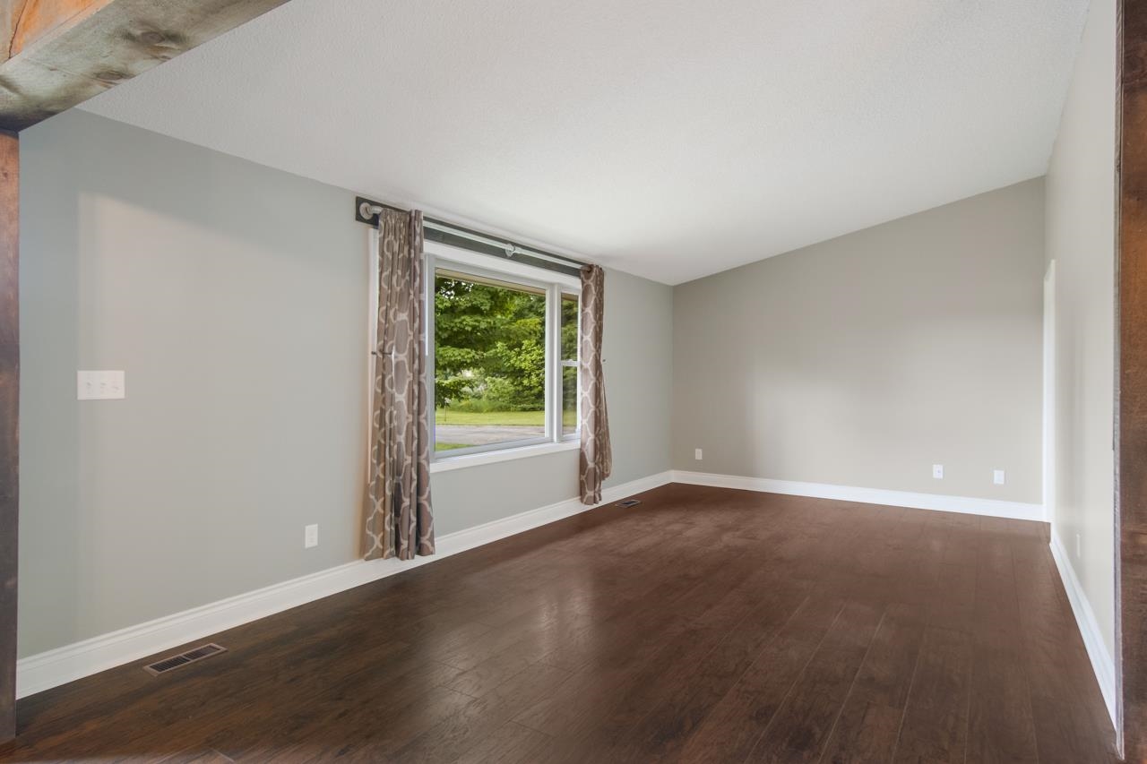 8833 North Long Lake Road Traverse City, MI 49685 - Photo 13 of 39 1923198-22a63ef9-3092-45b4-a7ad-115336ff7217.JPG