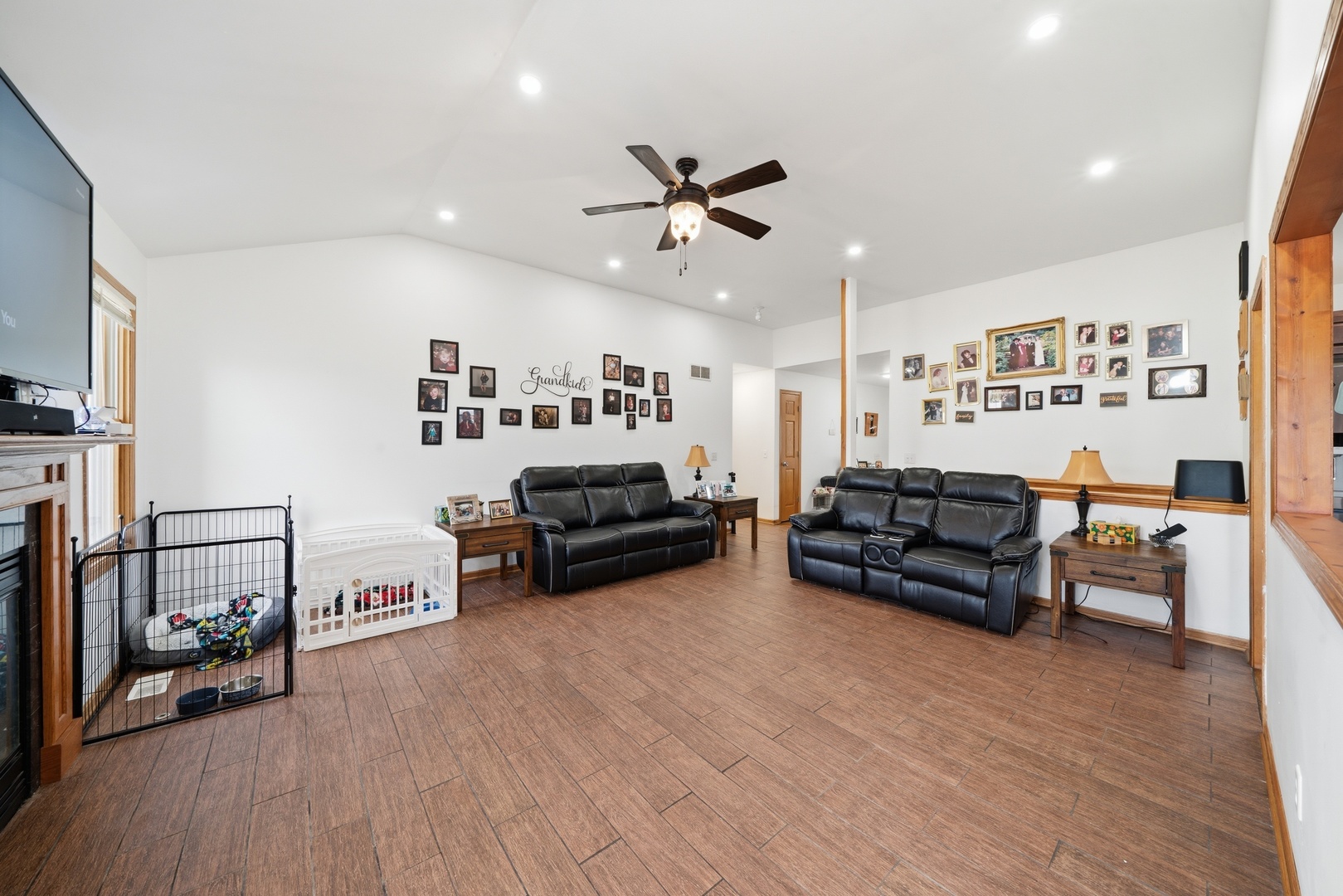 2356 North 4060th Road Sheridan, IL 60551 - Photo 5 of 34