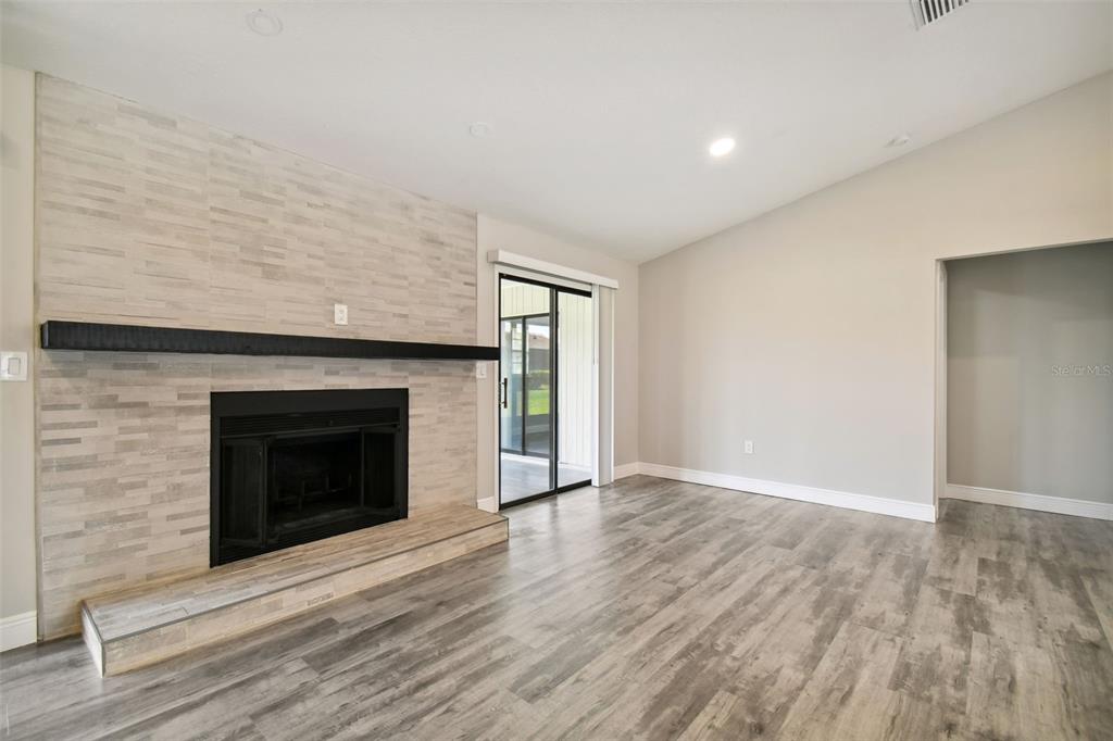 8976 Hernando Way Weeki Wachee, FL 34613 - Photo 12 of 82 Gallery Image 12