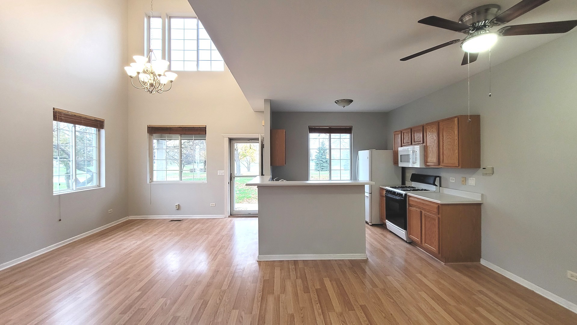 1553 Azalea Circle Romeoville, IL 60446 - Photo 15 of 42 Gallery Image 15