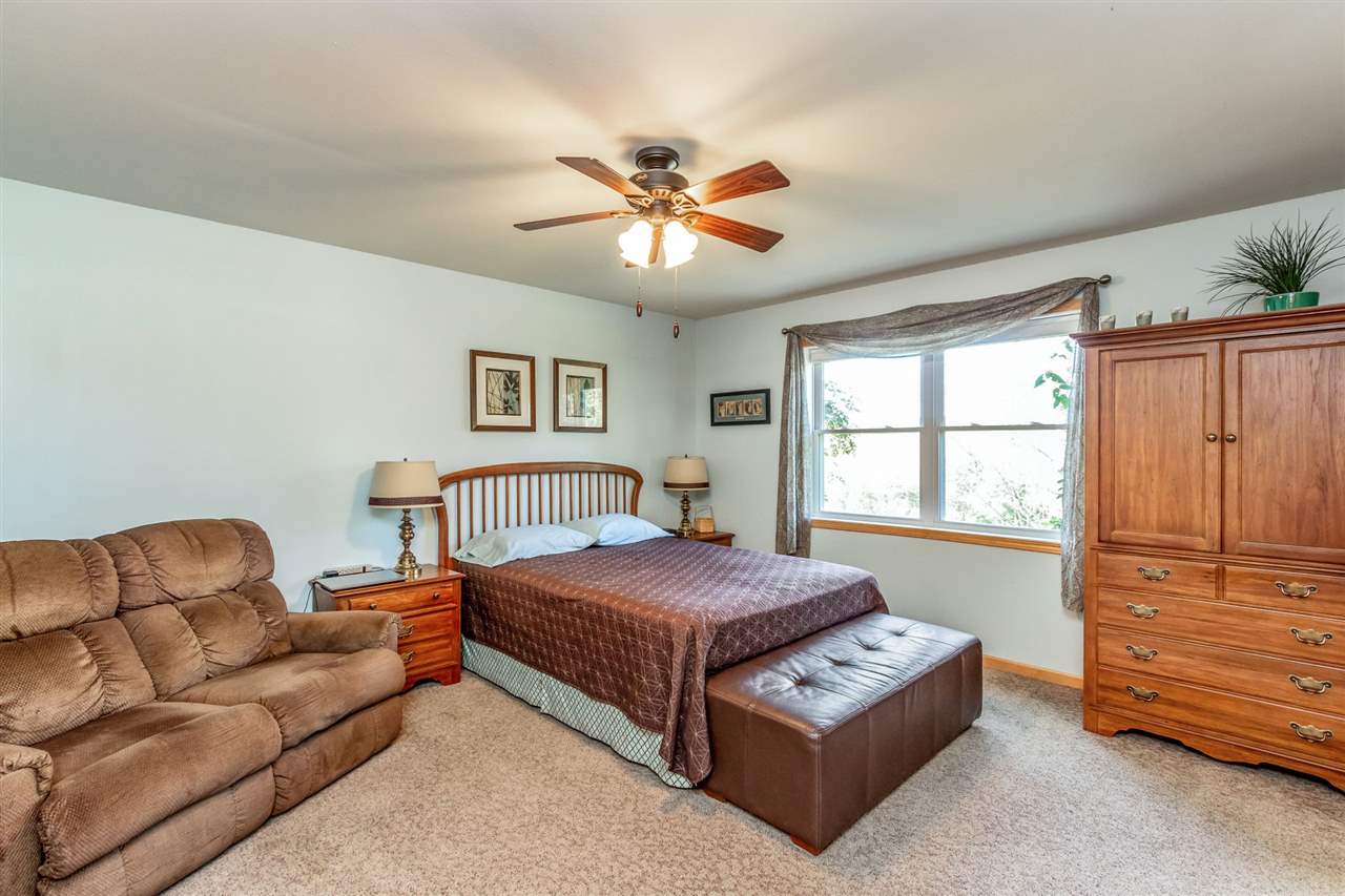 9058 484th Avenue Miles, IA 52064 - Photo 13 of 29