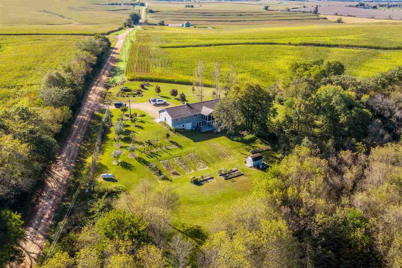 9058 484th Avenue Miles, IA 52064 - Photo 4 of 29