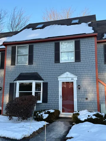 $229,000 | 88 Munroe Lane, Unit 88, Topsham, ME 04086