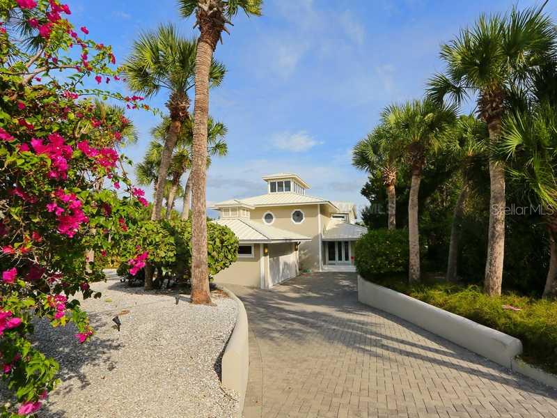 88 North Casey Key Road Osprey, FL 34229 - Photo 1 of 1 Exterior Front