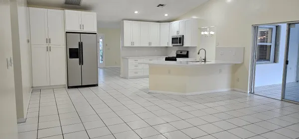 $3,500 | 1488 Fairway Circle, Greenacres, FL 33413