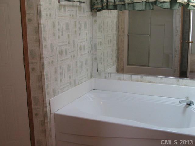 123 Robs Court Grover, NC 28073 - Photo 12 of 16 Gallery Image 12