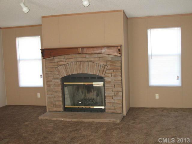 123 Robs Court Grover, NC 28073 - Photo 3 of 16 Gallery Image 3