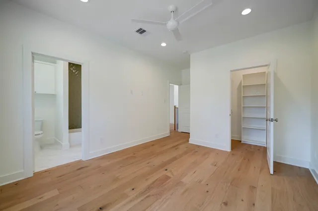 $1,700,000 | 955 West 42nd Street, Houston, TX 77018