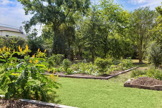 $1,700,000 | 955 West 42nd Street, Houston, TX 77018