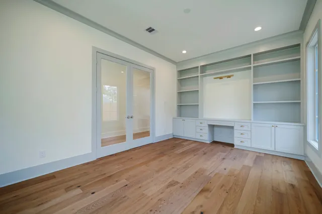 $1,700,000 | 955 West 42nd Street, Houston, TX 77018