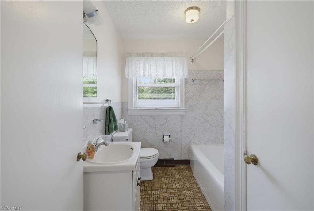 339 Petree Road Winston-Salem, NC 27106 - Photo 20 of 31