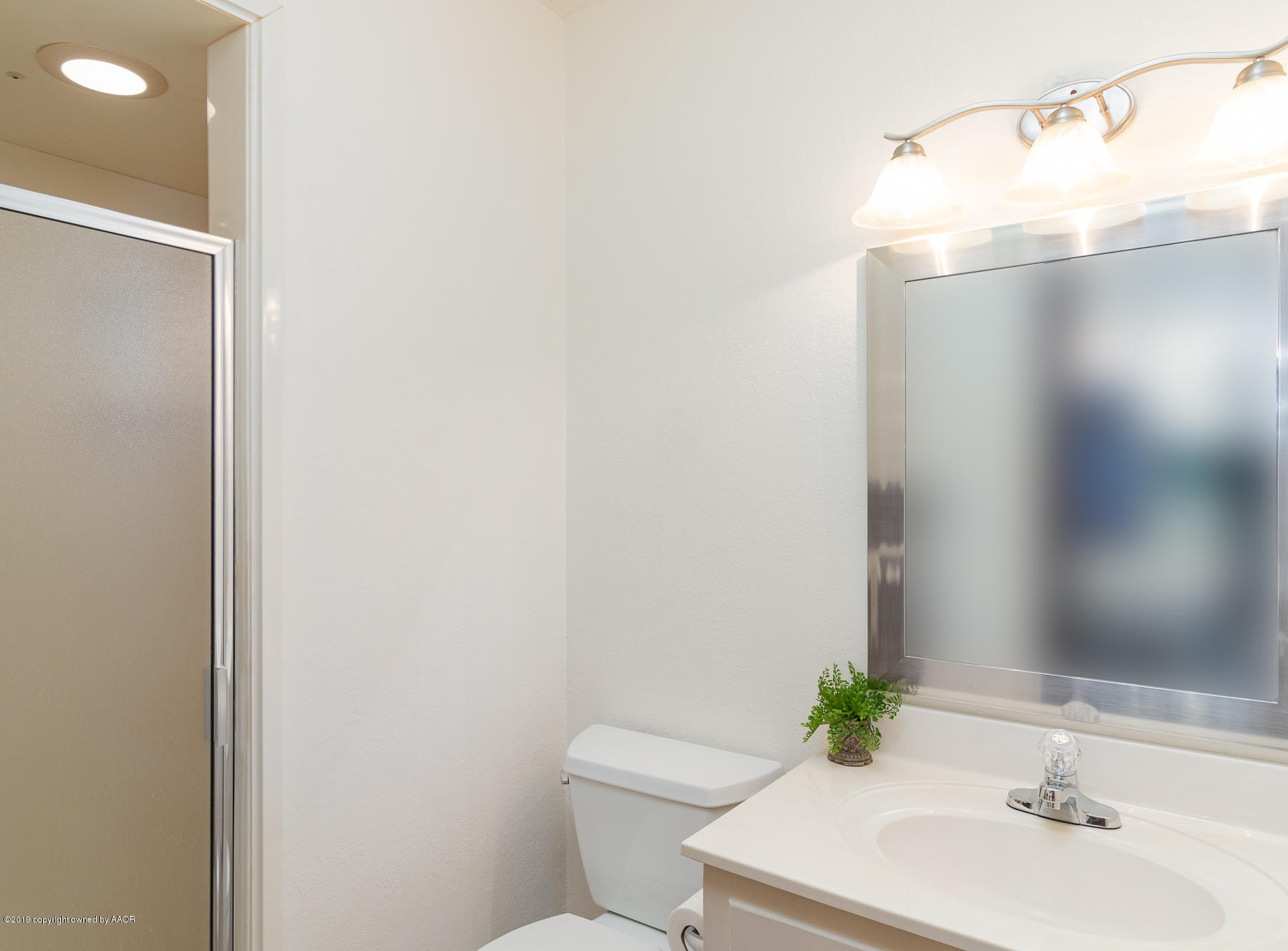 4207 Kingston Road Amarillo, TX 79109 - Photo 14 of 22 Master bathroom View 2