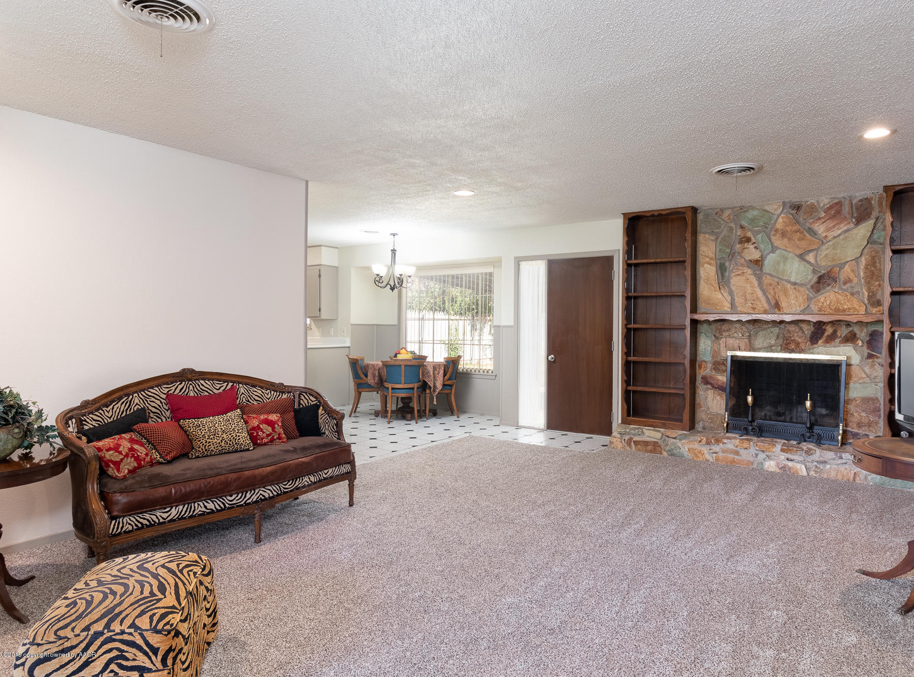 4207 Kingston Road Amarillo, TX 79109 - Photo 5 of 22 Living Area
