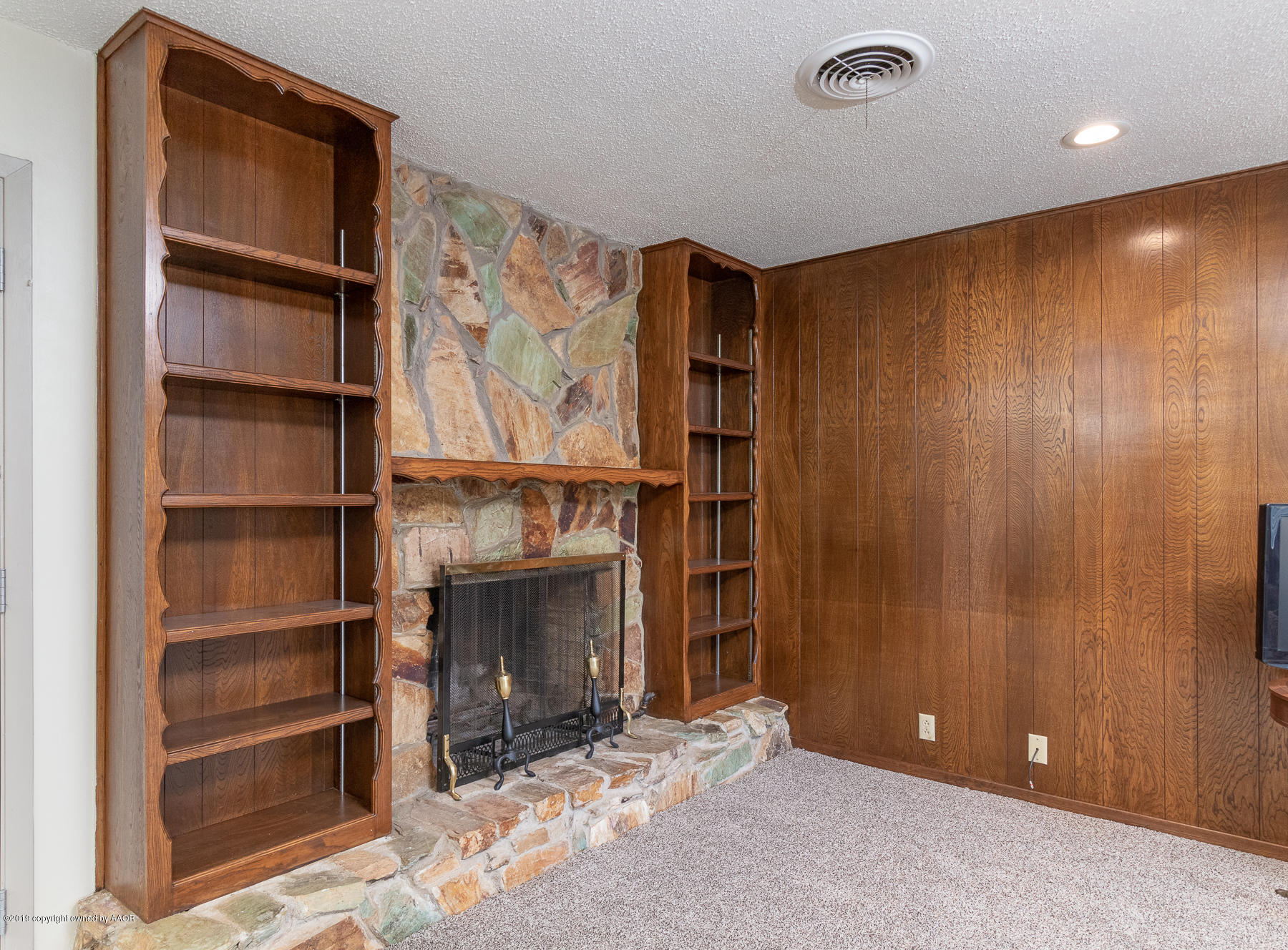 4207 Kingston Road Amarillo, TX 79109 - Photo 7 of 22 Living Area View 3