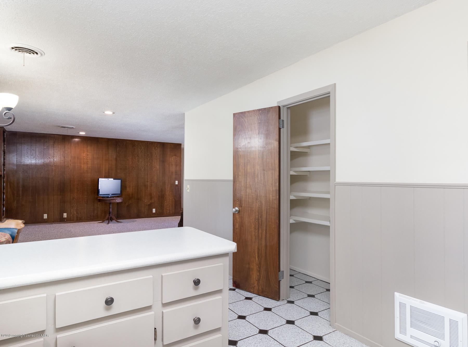 4207 Kingston Road Amarillo, TX 79109 - Photo 10 of 22 Kitchen View 2